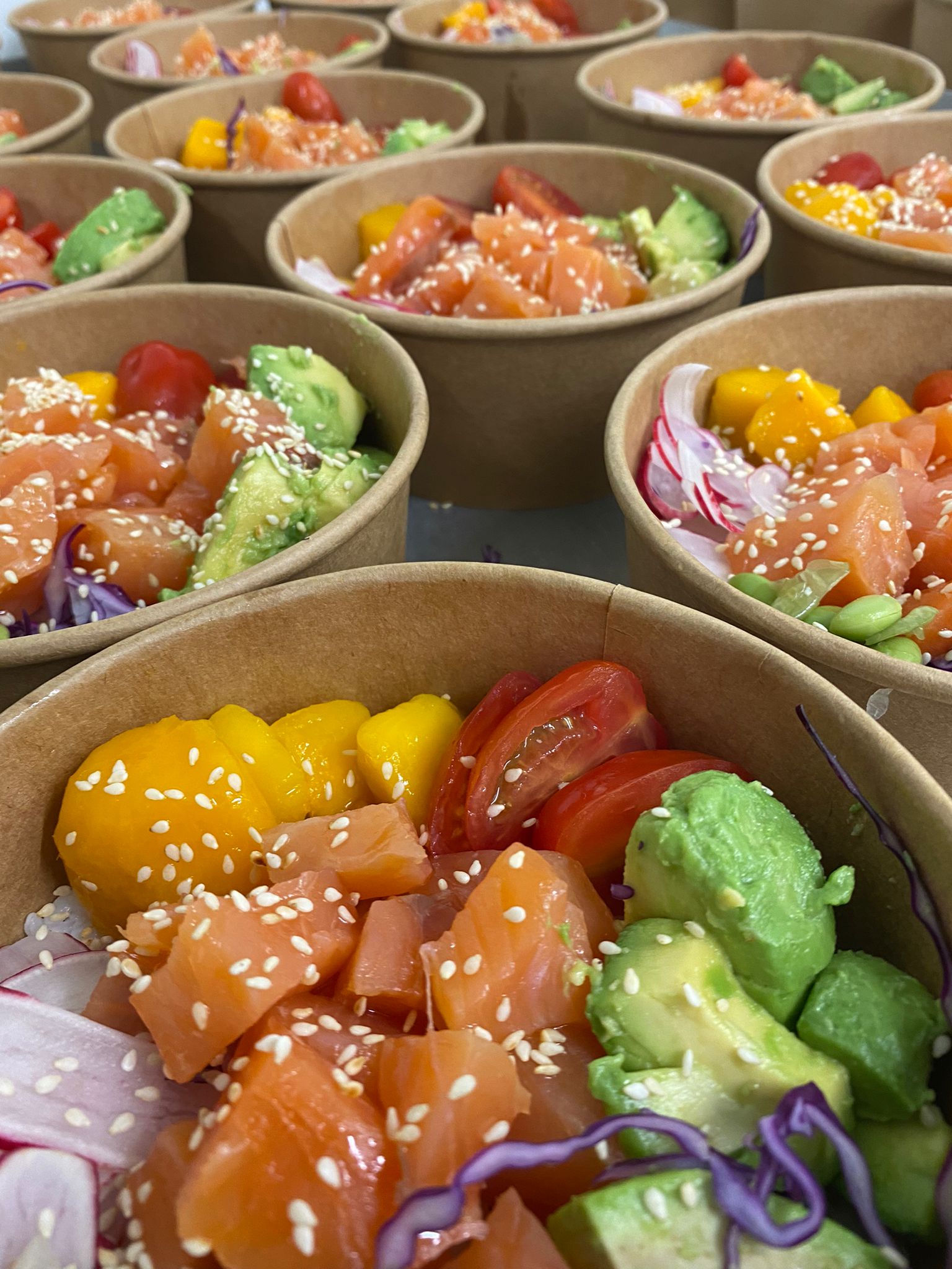 poke saumon avocat salade tartapain snack maison